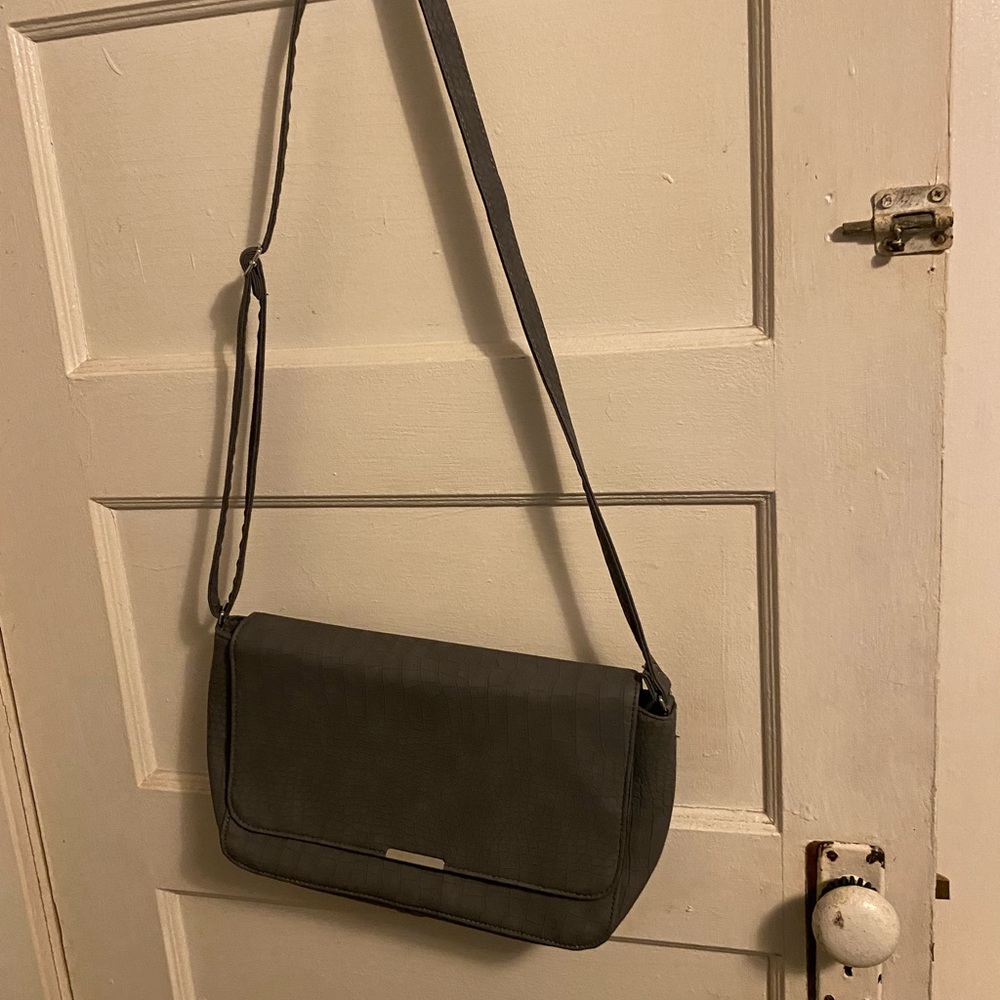 31 Gray crossbody NEW  very roomy